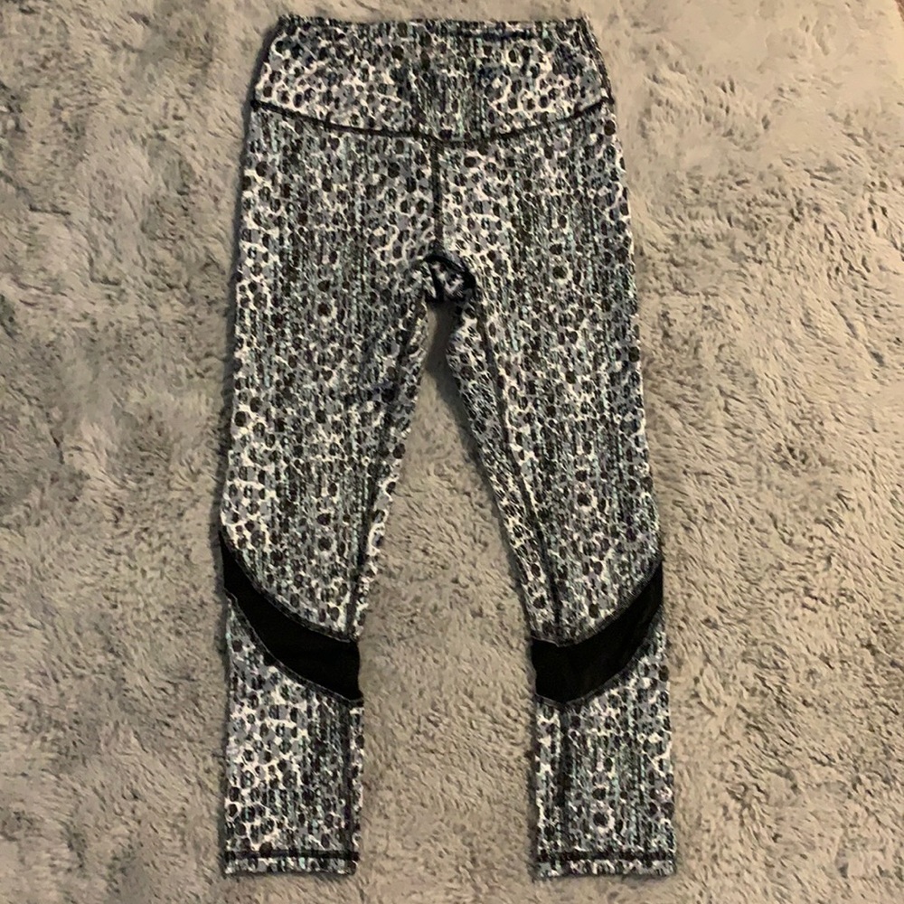 GAIAM Printed Cropped Leggings